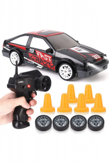   Kumandalı Full Fonksiyon 2.4G Şarjlı 1:24 Drift Arabası 7779